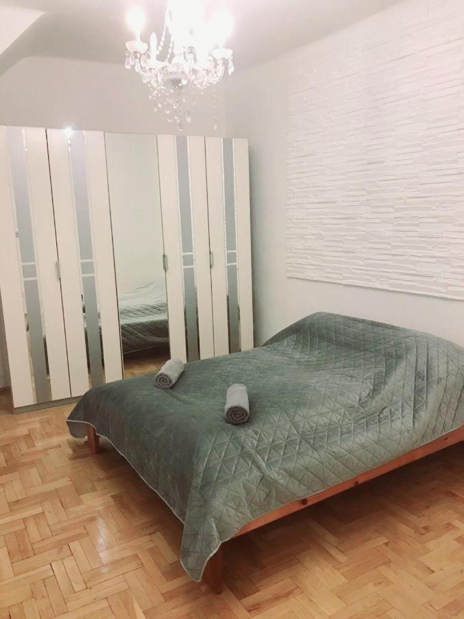 Happy In The Heart Of With 2 Apartment Budapest